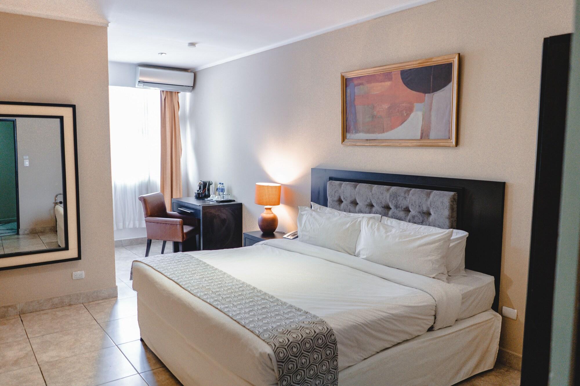 Kc Hotel 4*